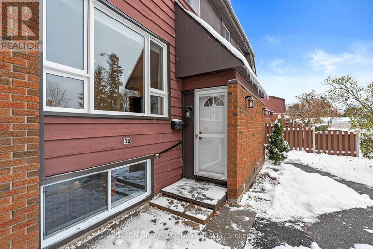 29110852/b-3-banner-road/sheahan-estatestrend-village/ottawa/ontario/K2H8T3_4