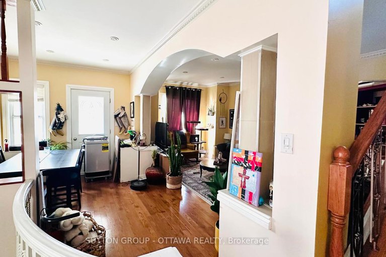 28757381/139-eccles-street/west-centre-town/ottawa/ontario/K1R6S7_16