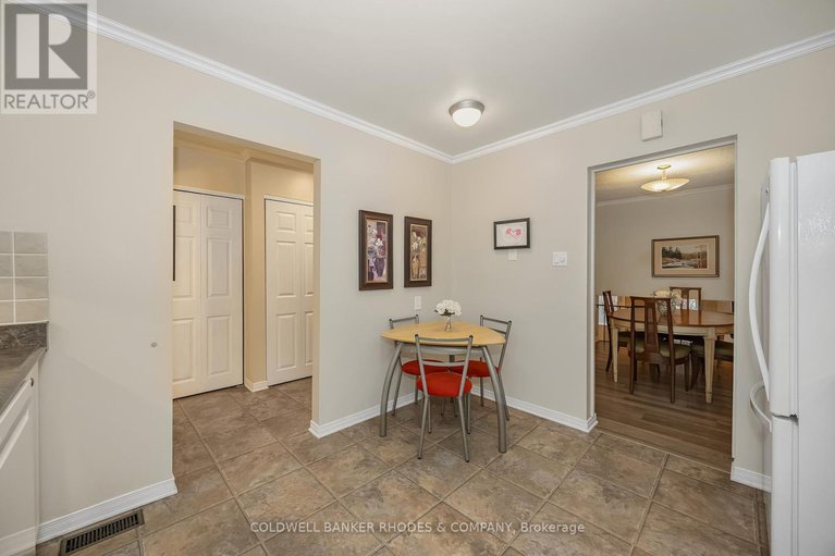 29245174/4-almond-lane/katimavik/ottawa/ontario/K2L3T2_11