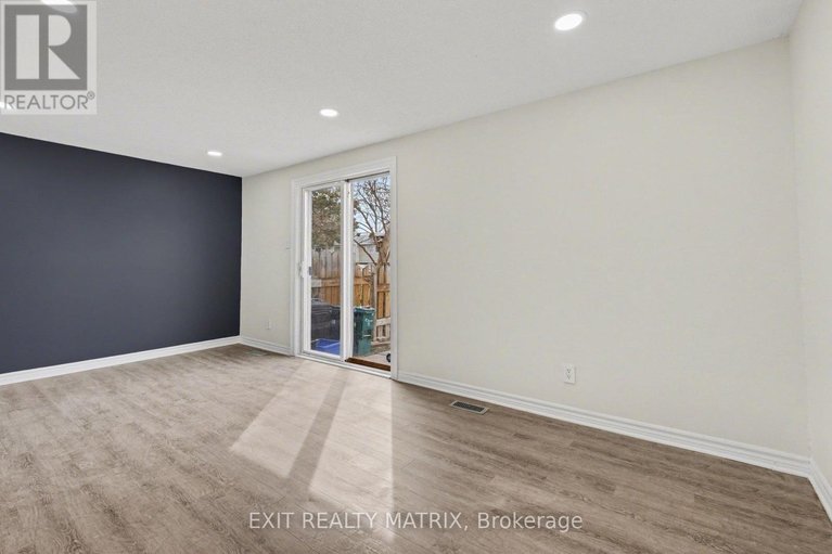 29672750/b-1468-heatherington-road/heron-gateindustrial-park/ottawa/ontario/K1V6S1_7