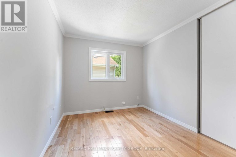 28946187/647-apollo-way/fallingbrookpineridge/ottawa/ontario/K4A1T2_31