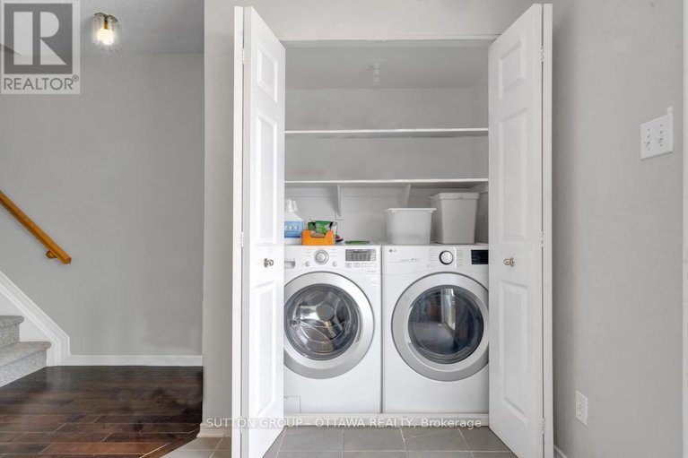 29229488/17-glenhaven-private/brookfield-gardens/ottawa/ontario/K1V2B2_17