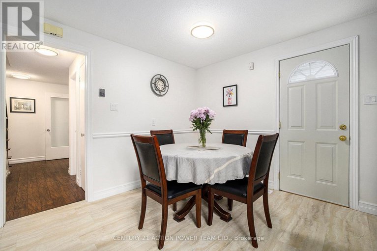28389269/1829-cloverlawn-crescent/beacon-hill-south/ottawa/ontario/K1J6V6_17