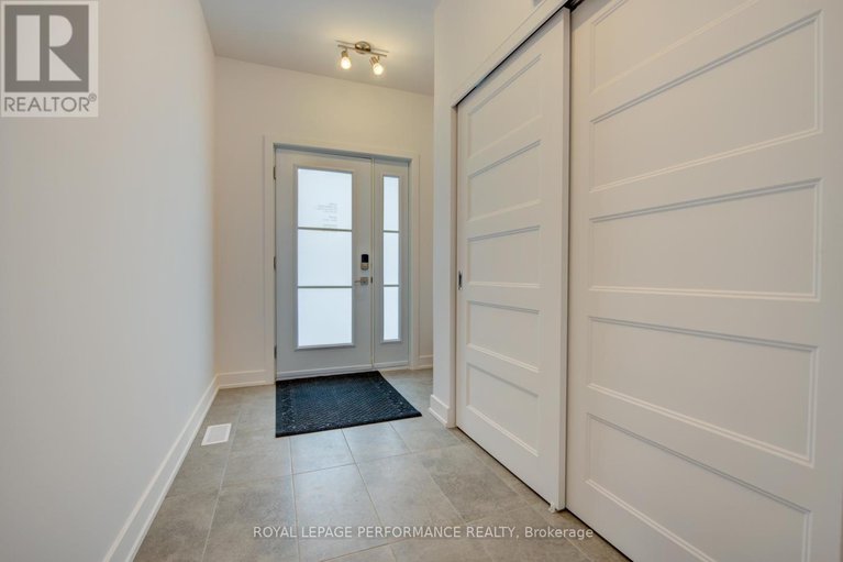 29039347/2517-gray-crescent/town-of-rockland/clarence-rockland/ontario/K4K0H3_13