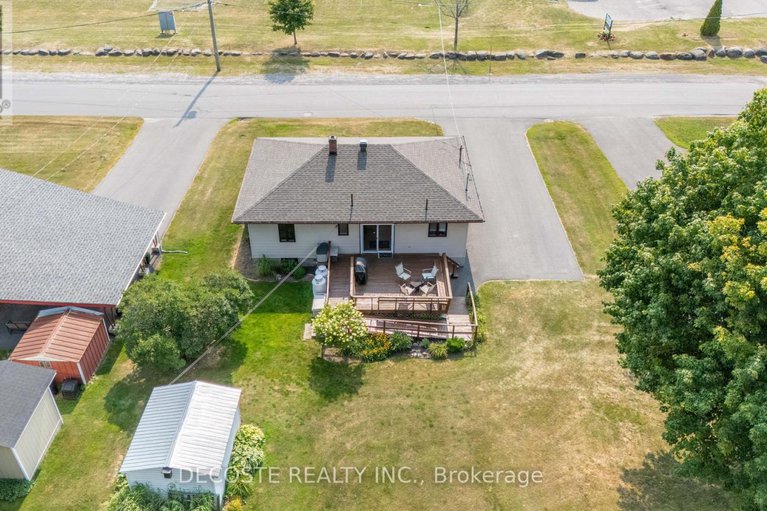 28706818/137-park-avenue/alexandria/north-glengarry/ontario/K0C1A0_33