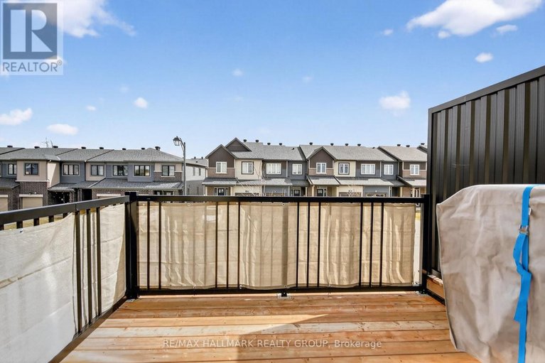 29577723/58-teelin-circle/half-moon-bay/ottawa/ontario/K2J6T9_33