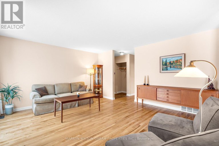 29314133/2422-magnus-avenue/hawthorne-meadows/ottawa/ontario/K1G1J8_8