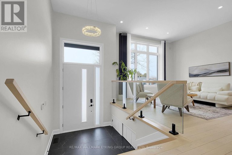 29283028/623-rowanwood-avenue/mckellarhighland/ottawa/ontario/K2A3E3_6