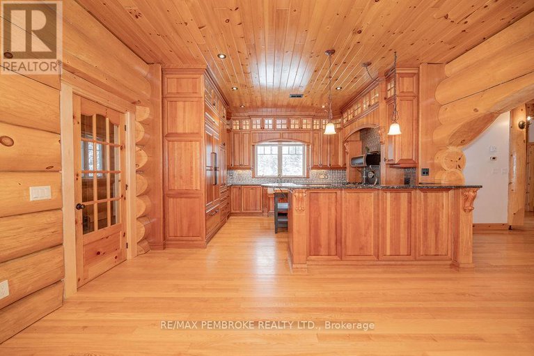 28100572/2467-darling-road/lanark-highlands-darling-twp/lanark-highlands/ontario/K0A1P0_12
