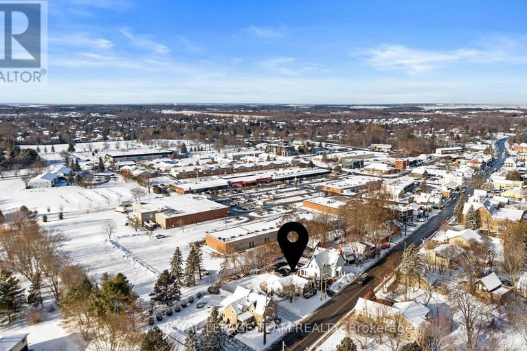29187771/5584-manotick-main-street/manotick-village-manotick-estates/ottawa/ontario/K4M1A4_42