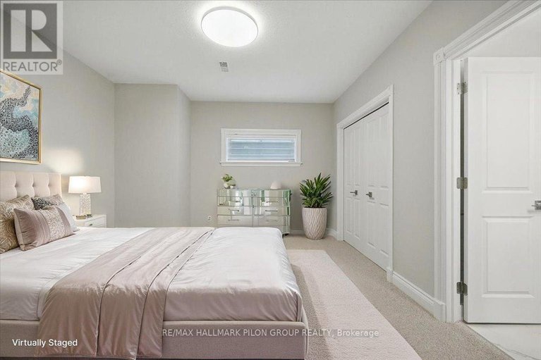 28463526/6373-radisson-way/hiawatha-parkconvent-glen/ottawa/ontario/K1C2Z9_32