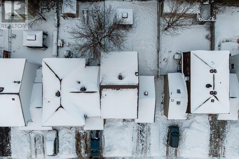 29284371/2390-rondel-street/blackburn-hamlet-south/ottawa/ontario/K1B4M2_36