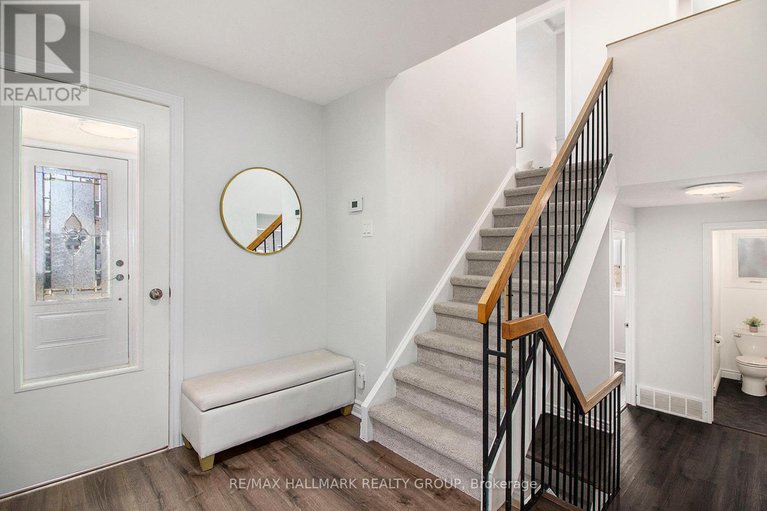 28994507/1118-chateau-crescent/orleans-wood/ottawa/ontario/K1C2E1_18