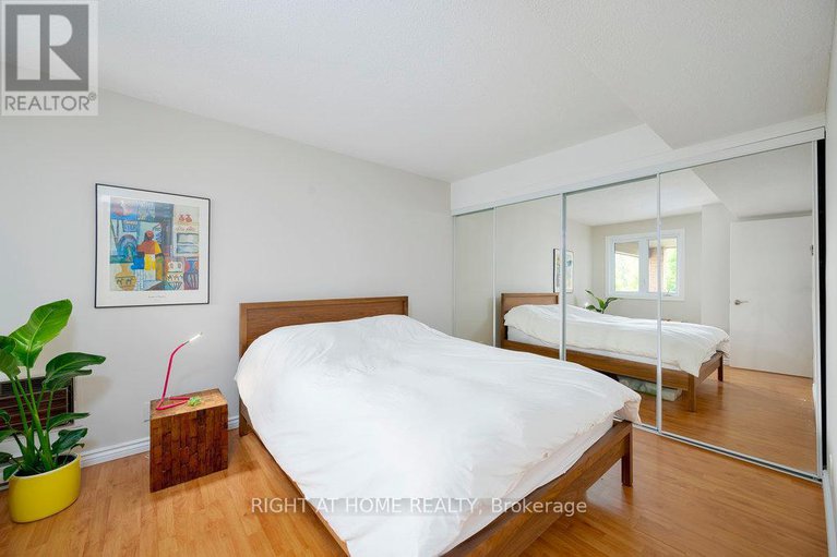 28485628/204-316-savard-avenue/vanier/ottawa/ontario/K1L7S2_19