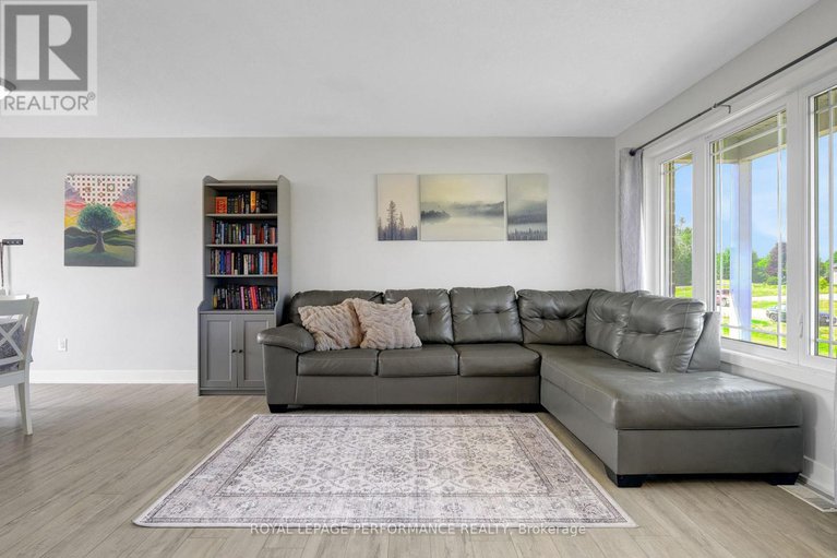 28622836/2995-drew-drive/north-dundas-mountain-twp/north-dundas/ontario/K0E1W0_5