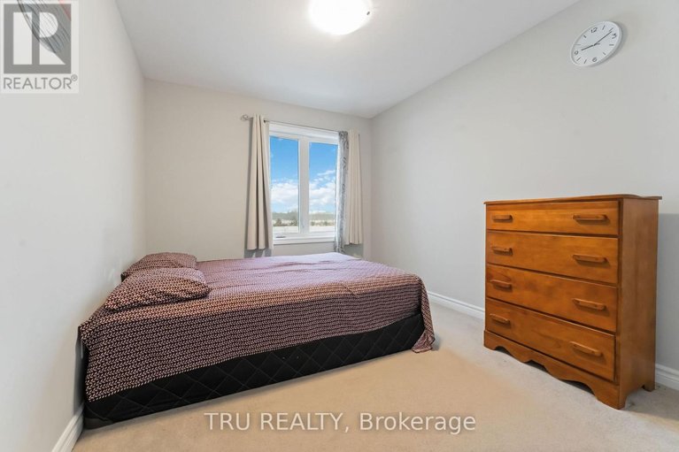 29458298/4031-kelly-farm-drive/blossom-parkkemp-parkfindlay-creek/ottawa/ontario/K1T0R6_34