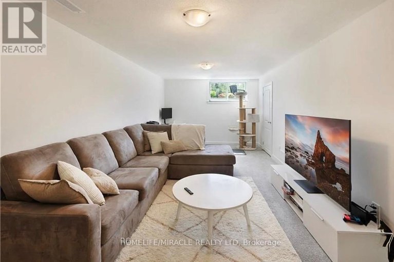 29255962/208-monticello-avenue/emerald-meadowstrailwest/ottawa/ontario/K2S0J7_11