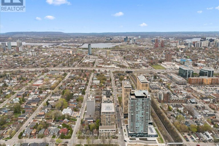 29690359/308-100-champagne-avenue/west-centre-town/ottawa/ontario/K1S4P4_35