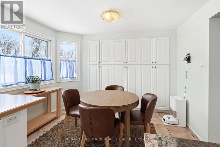 29652350/6935-du-bois-avenue/convent-glen-north/ottawa/ontario/K1C5L4_14