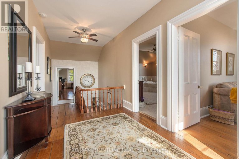 29431396/2-george-street-n/smiths-falls/smiths-falls/ontario/K7A1X9_26