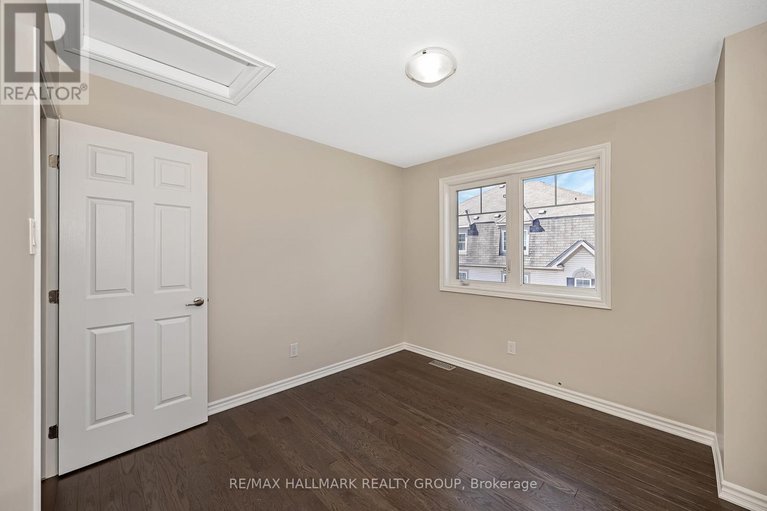 29651054/618-martinique-lane/stittsville-north/ottawa/ontario/K2S0L9_32