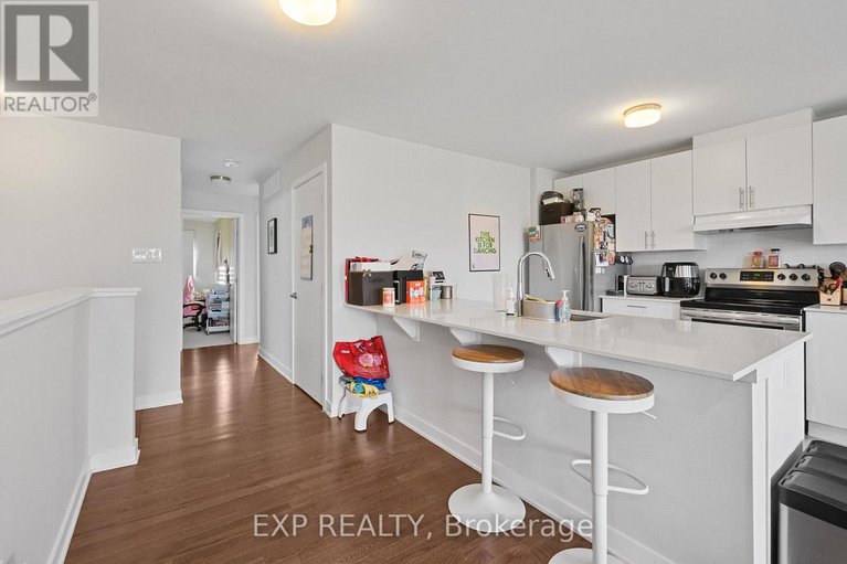 28611838/6323-perth-street/btwn-franktown-rd-fallowfield-rd/ottawa/ontario/K0A2Z0_28