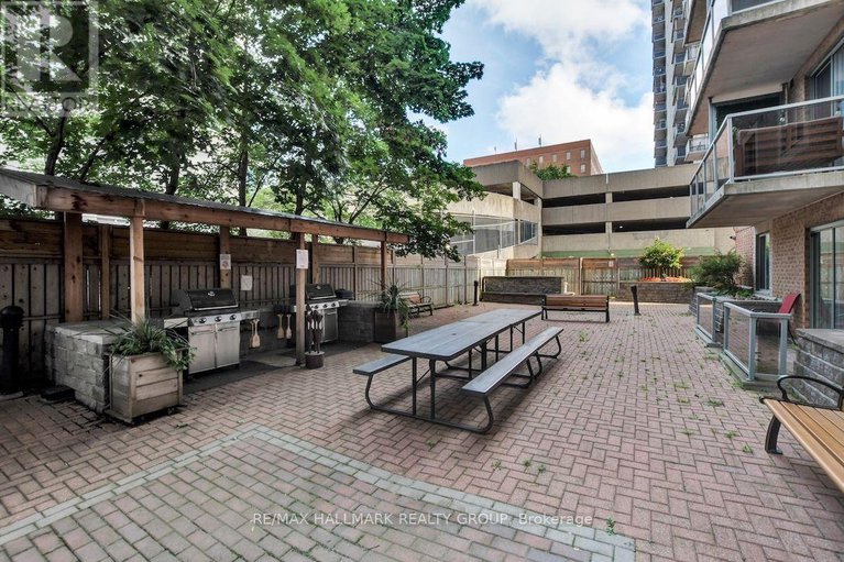 28940171/802-429-somerset-street-w/ottawa-centre/ottawa/ontario/K2P2P5_24