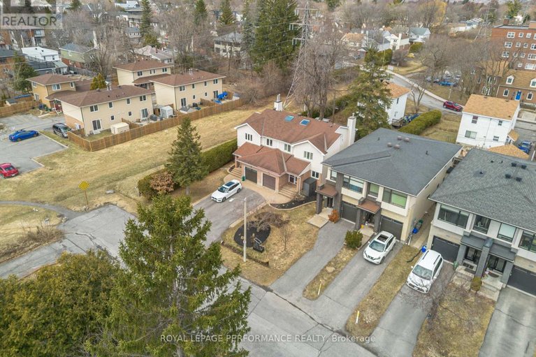 29606719/219-switzer-avenue/westborohampton-park/ottawa/ontario/K1Z7H8_45