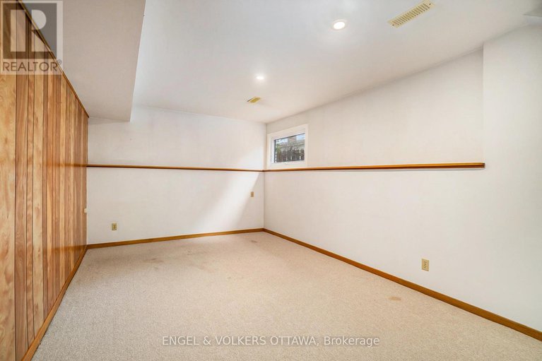 28290206/1805-applegrove-court/beacon-hill-south/ottawa/ontario/K1J6S4_31