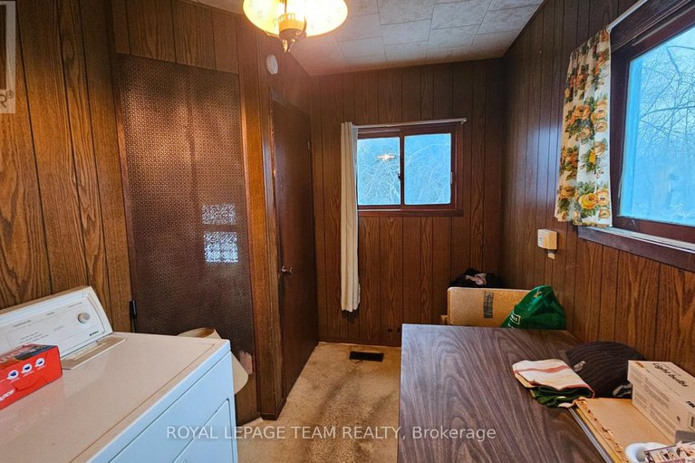 28030995/279-water-street/almonte/mississippi-mills/ontario/K0A1A0_16