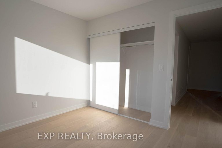 29404644/236-woodroffe-avenue-n/woodroffe/ottawa/ontario/K2A3V4_15