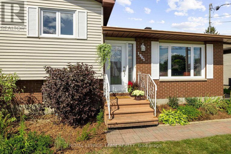 29002641/1965-patricia-street/town-of-rockland/clarence-rockland/ontario/K4K1B2_4