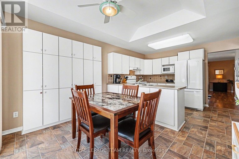 29508813/90-moresby-drive/bridlewood/ottawa/ontario/K2M2J6_16