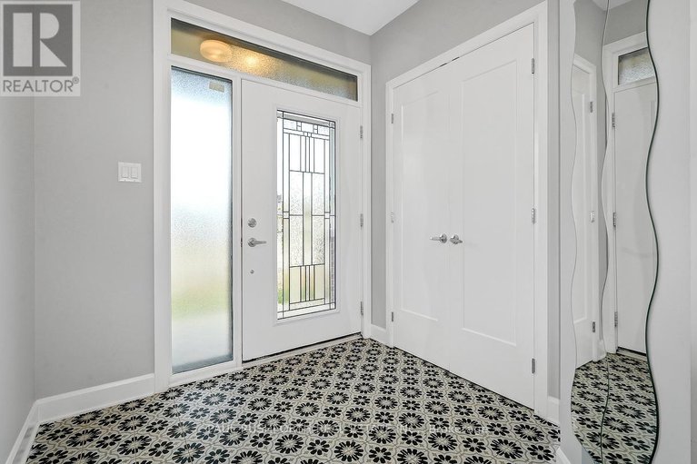 28977222/896-sendero-way/remainder-of-stittsville-area/ottawa/ontario/K2S2W8_3