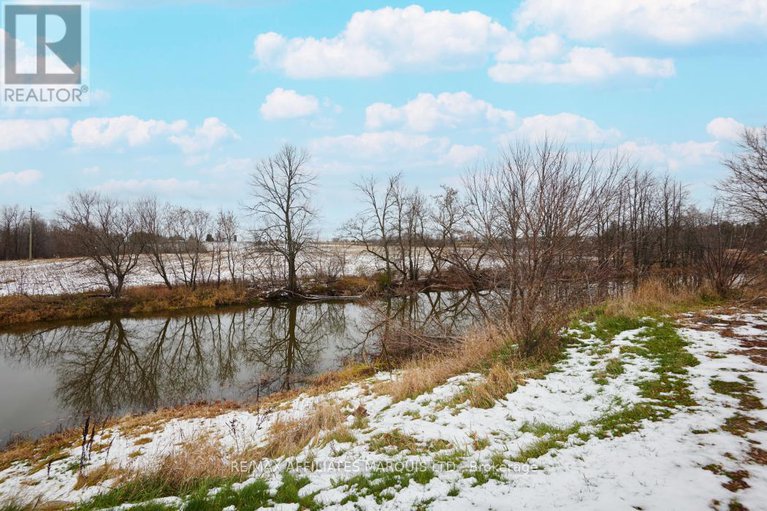 29112425/4872-nine-mile-road/south-glengarry-charlottenburgh-twp/south-glengarry/ontario/K0C1S0_6