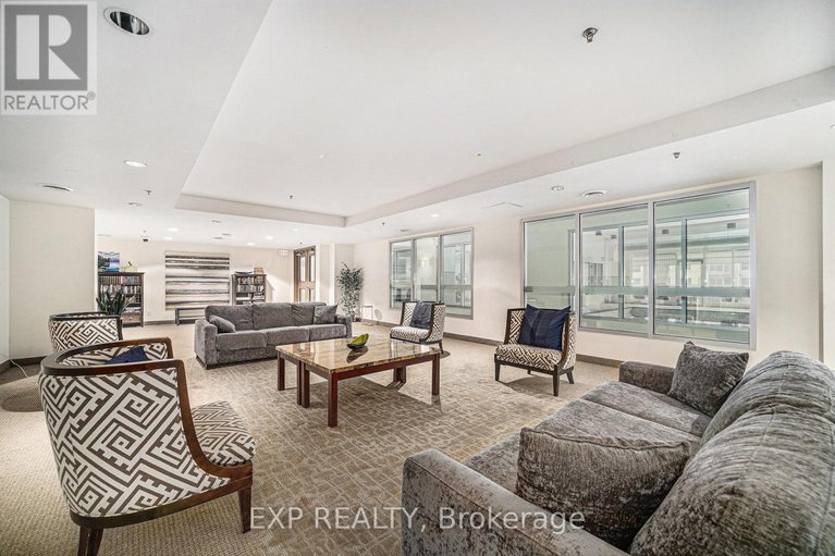28885811/2509-242-rideau-street/sandy-hill/ottawa/ontario/K1N0B7_23