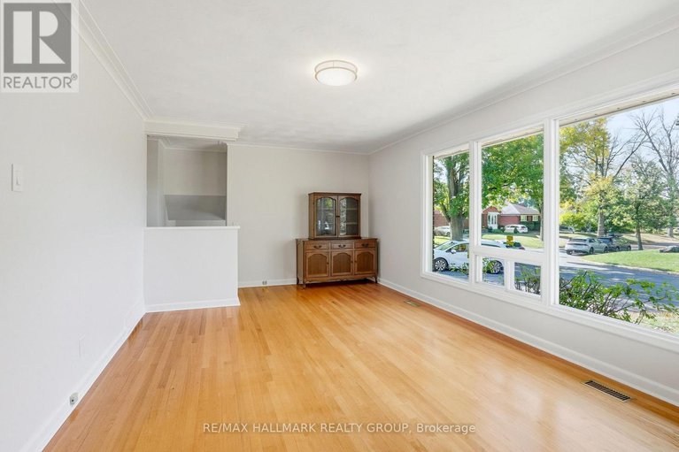 29046798/1760-laxton-crescent/bel-air-heights/ottawa/ontario/K2C2N3_5