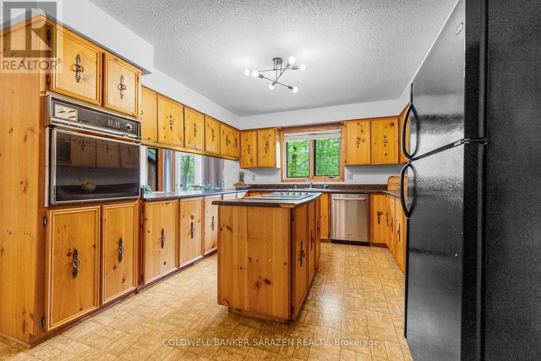 28330317/1437-usborne-street/mcnabbraeside-twps/mcnabbraeside/ontario/K0A1G0_9