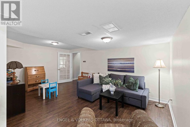 29154316/21-kimberwick-crescent/quinterra/ottawa/ontario/K1V1K6_29