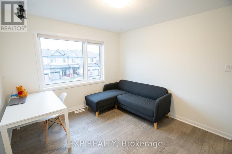 29126984/137-maynooth-court/half-moon-bay/ottawa/ontario/K2J6Y4_21