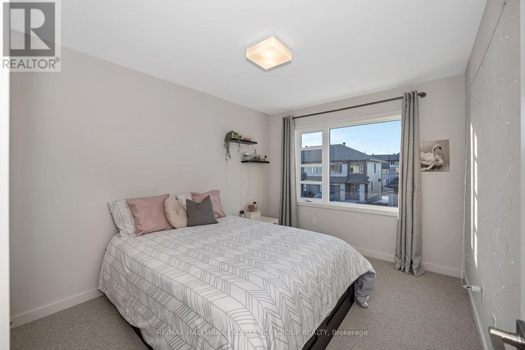 29639073/677-honeydew-street/riverside-southgloucester-glen/ottawa/ontario/K1X0K5_25