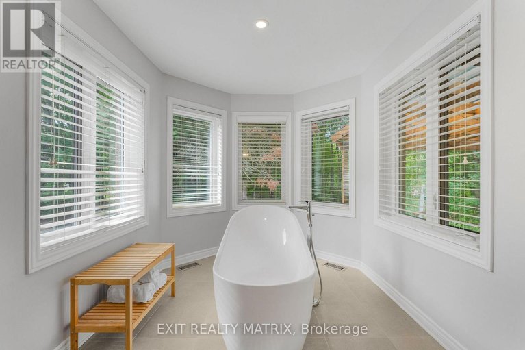 29668590/6343-deermeadow-drive/greely/ottawa/ontario/K4P1M9_21