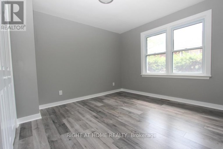 28622547/2216-prospect-avenue/alta-vista/ottawa/ontario/K1H7G3_7