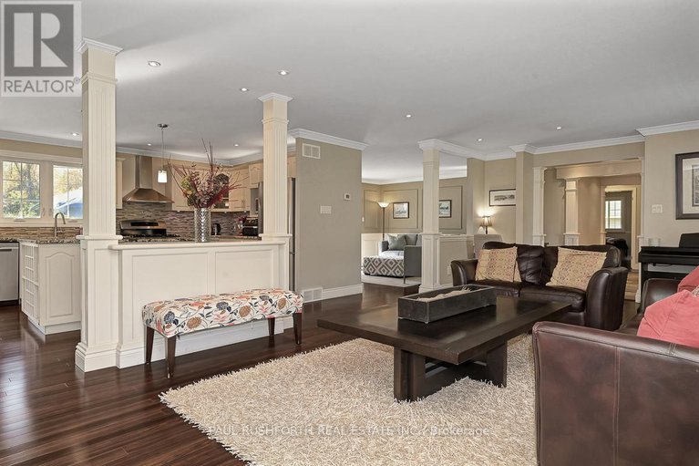 28933934/15-richland-drive/goulbourn-twp-from-franktown-rdsouth-to-rideau/ottawa/ontario/K0A2Z0_8