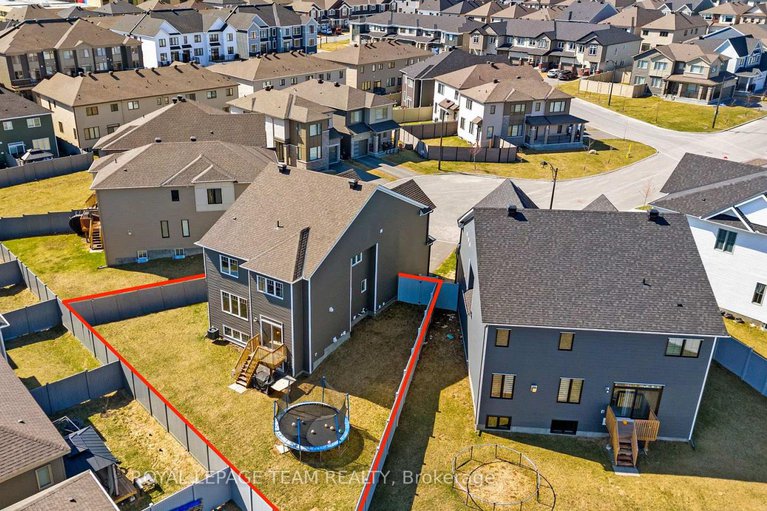 28493970/673-rye-grass-way/half-moon-bay/ottawa/ontario/K2J6Z8_42