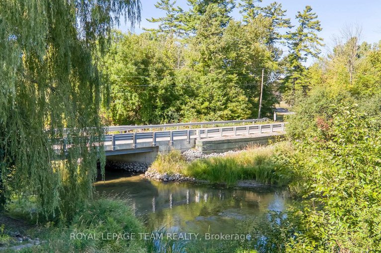 28847636/2828-con10-n/pakenham/mississippi-mills/ontario/K0A2X0_37