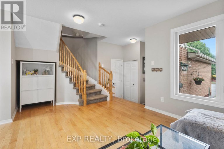 28582296/225-kincardine-drive/glencairnhazeldean/ottawa/ontario/K2V1C5_8
