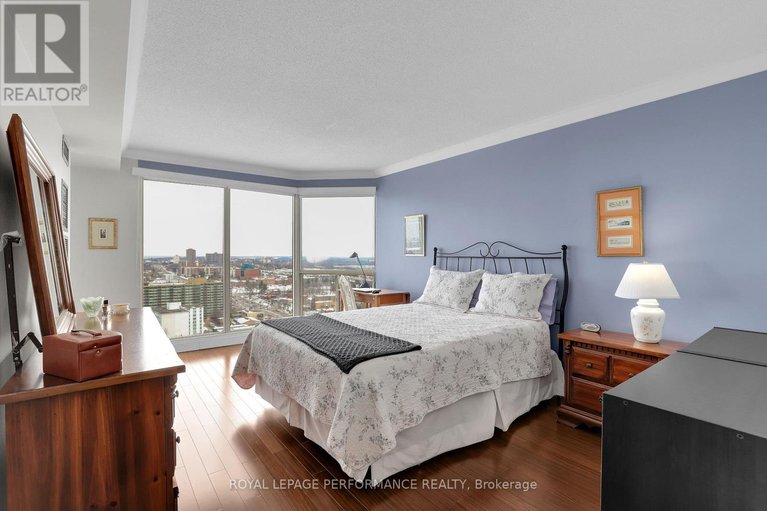 29432607/2708-545-st-laurent-boulevard/viscount-alexander-park/ottawa/ontario/K1K4H9_18