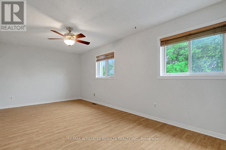 28794659/22-hendrie-court/katimavik/ottawa/ontario/K2L4A4_24