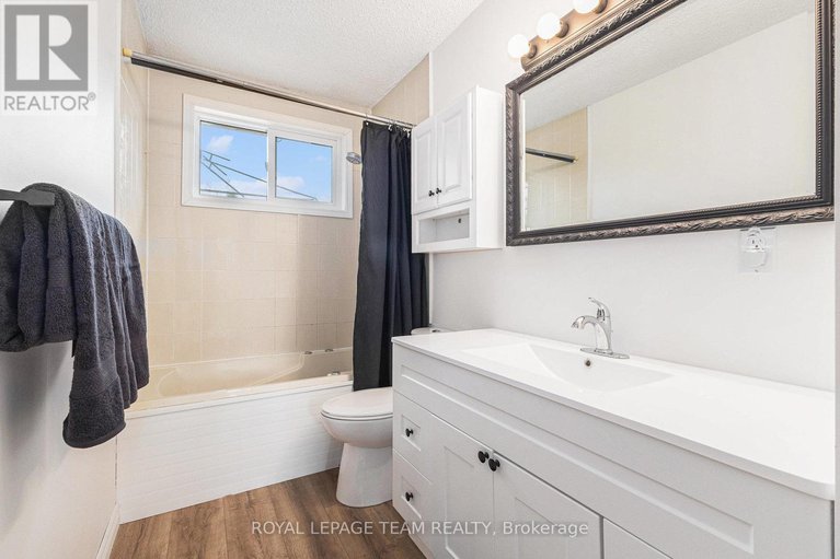 28532588/104-burns-drive/mcnabbraeside-twps/mcnabbraeside/ontario/K0A1G0_20